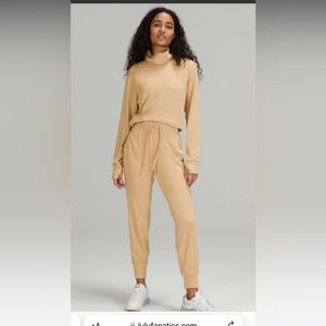 Lululemon high rise full length jogger